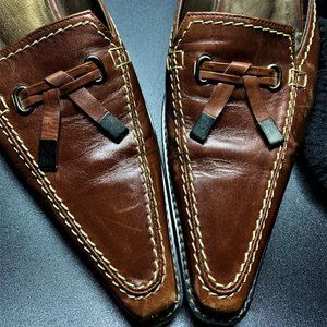 STUART WEITZMAN - BROWN SLIDES/MULES